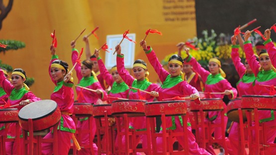 В Ханое проходят мероприятия в честь 60-летия со дня освобождения столицы - ảnh 1
